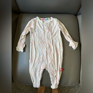 Pink Shell MagneticMe Onesie - Modal fabric - Newborn 5-8lbs